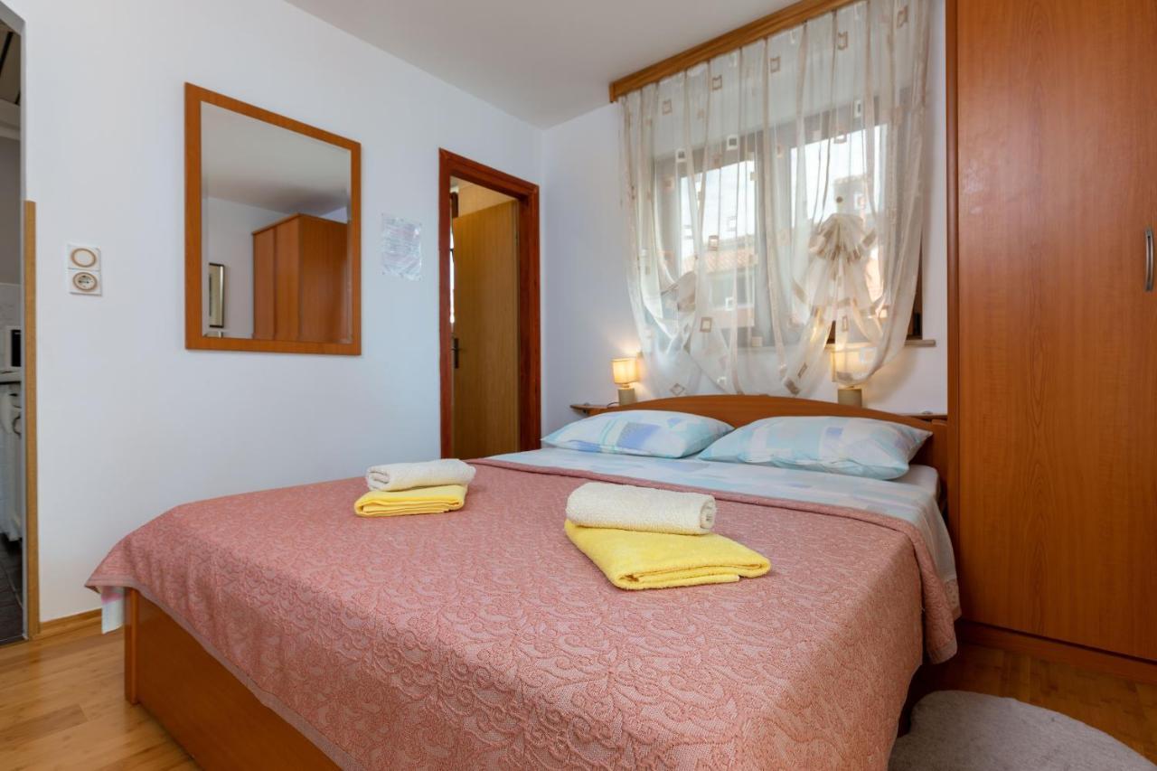 Apartments Kristina Rovinj Exterior photo