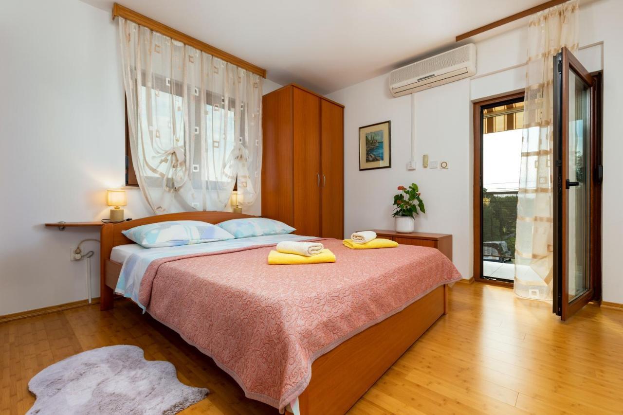 Apartments Kristina Rovinj Exterior photo