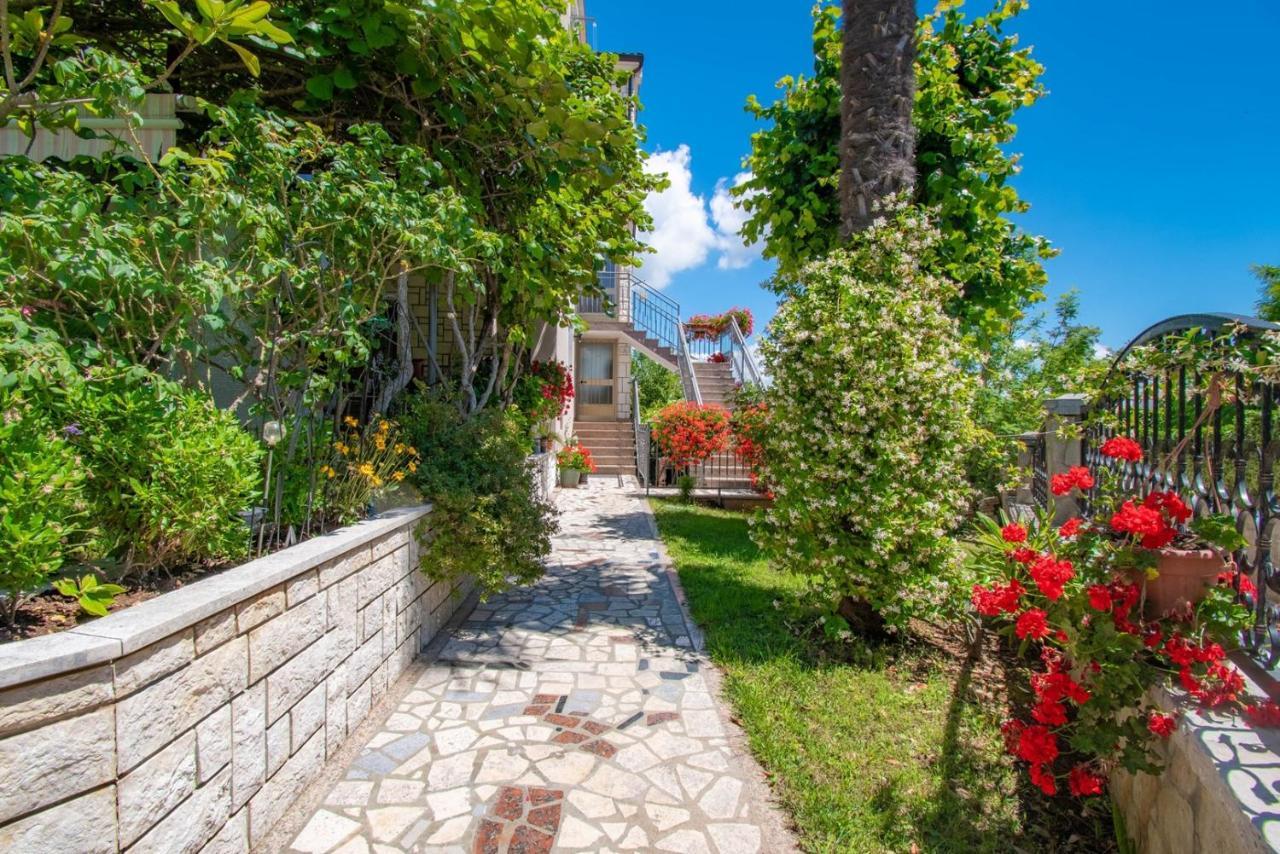 Apartments Kristina Rovinj Exterior photo